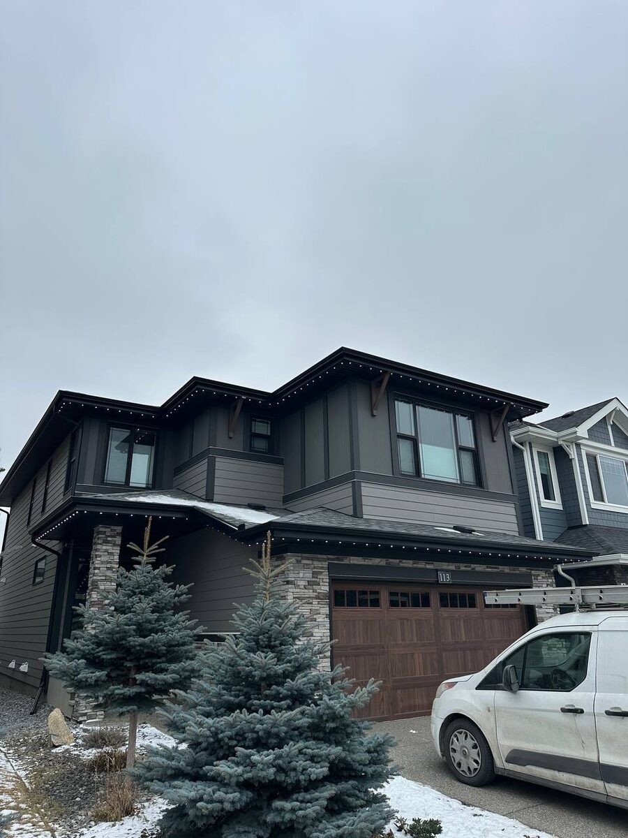 Modern Calgary home with Smart Living Calgary's permanent LED lighting installed along every roofline